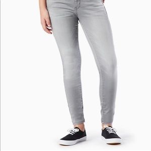 NWT Girls size 14 Levi Jean Jeggings